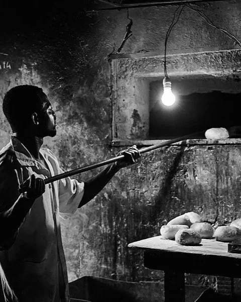 LESSON 14: Storytelling In Black and White Photography